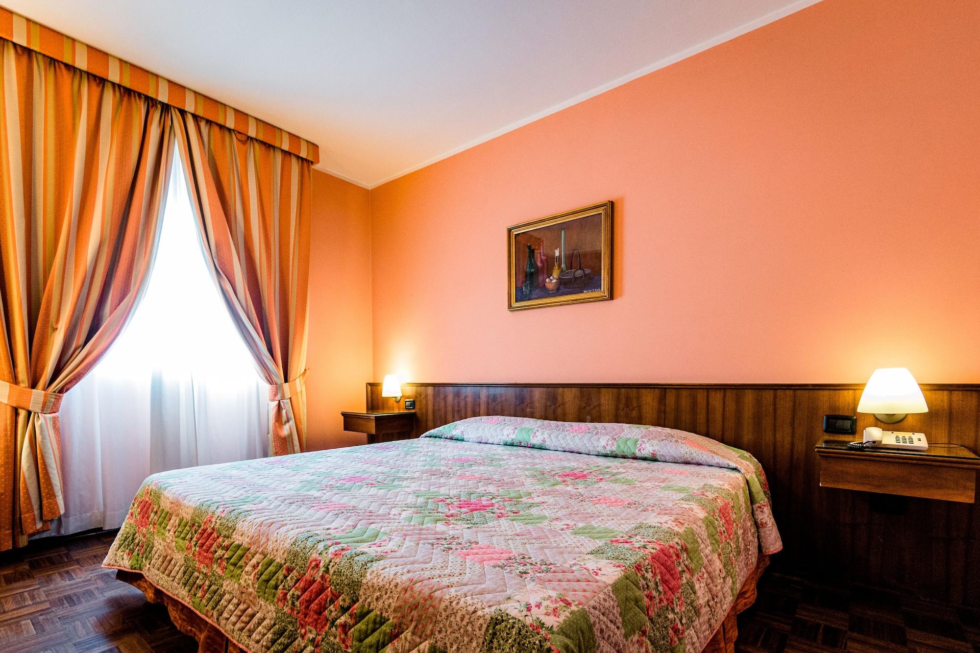 Hotel Lucrezia Borgia Ferrara Esterno foto