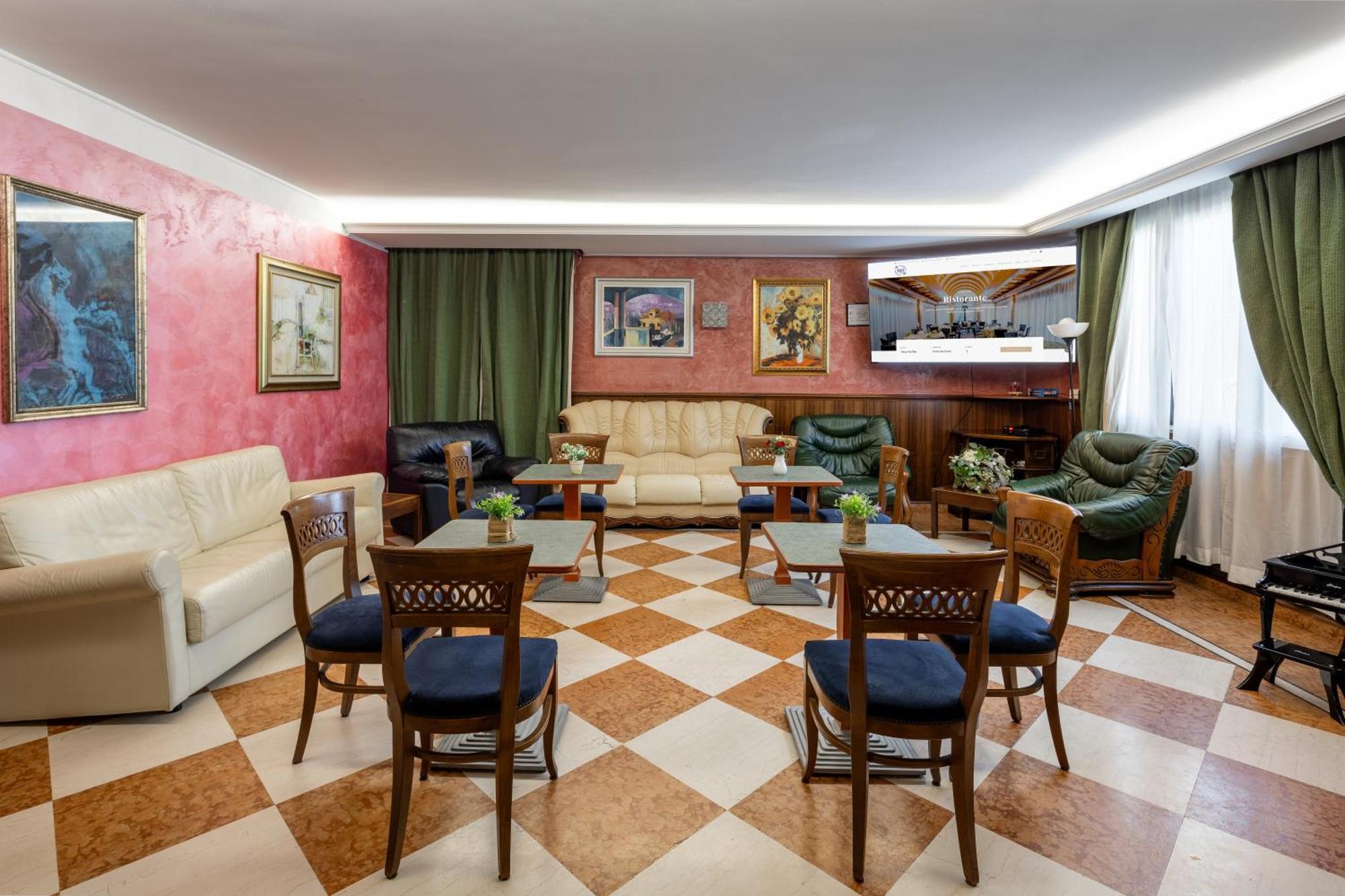 Hotel Lucrezia Borgia Ferrara Esterno foto