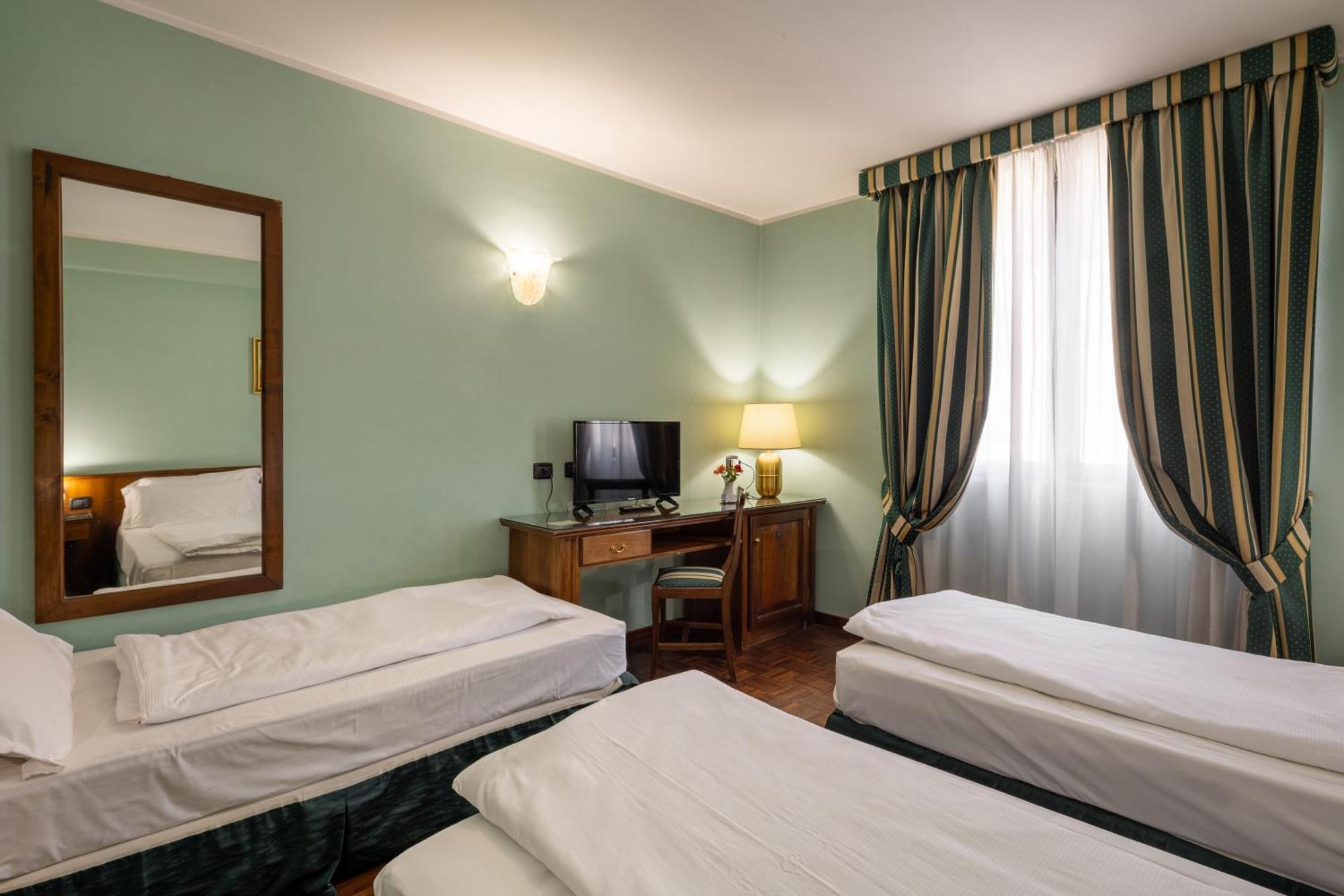 Hotel Lucrezia Borgia Ferrara Esterno foto