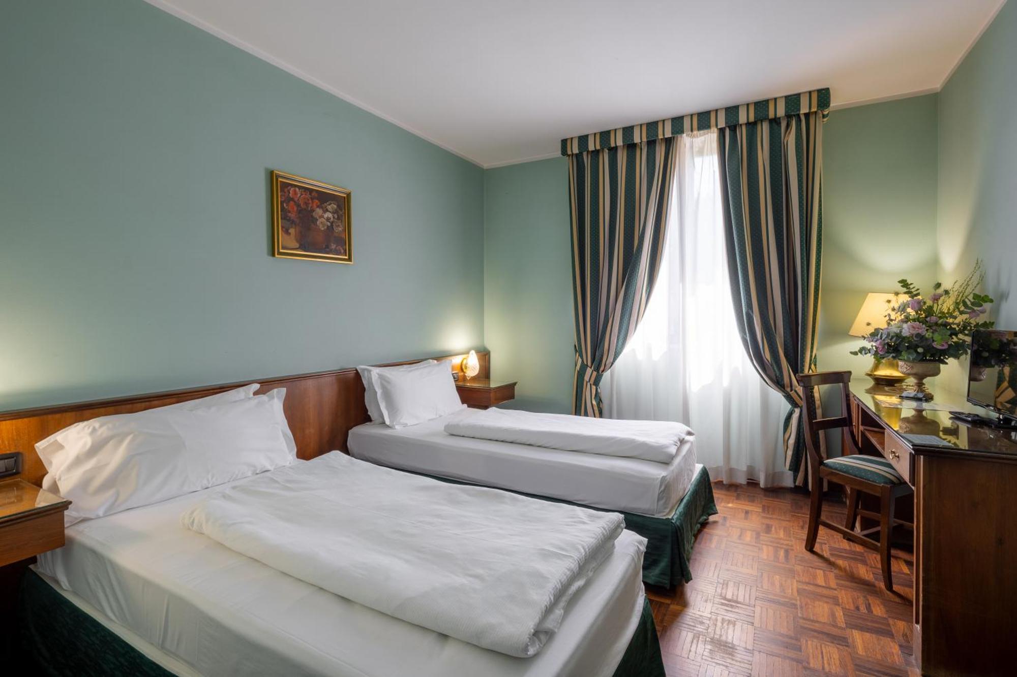 Hotel Lucrezia Borgia Ferrara Esterno foto